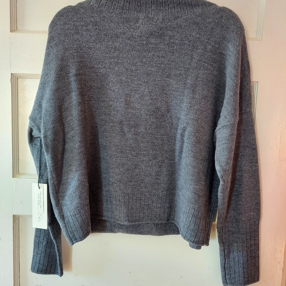 NWT Rachel Zoe Merino Wool Gray Turtleneck Sweater - Picture 9 of 9